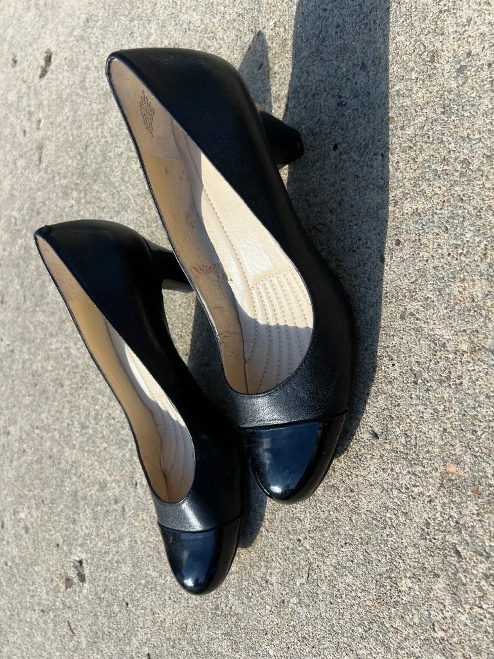 Women’s Easyspirit Black Heels (Size 8M)